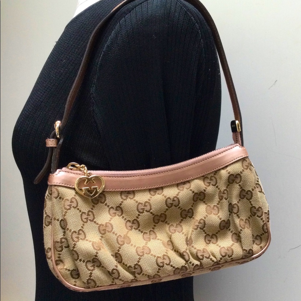 GUCCI Lovely Heart GG Charm Pochette Bag Monogram Canvas Pink Trim